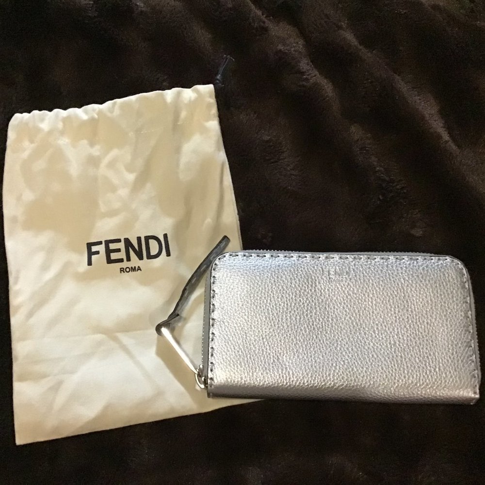 NEW! Fendi Romano Selleria Zip Around Wallet  Silver Calfskin